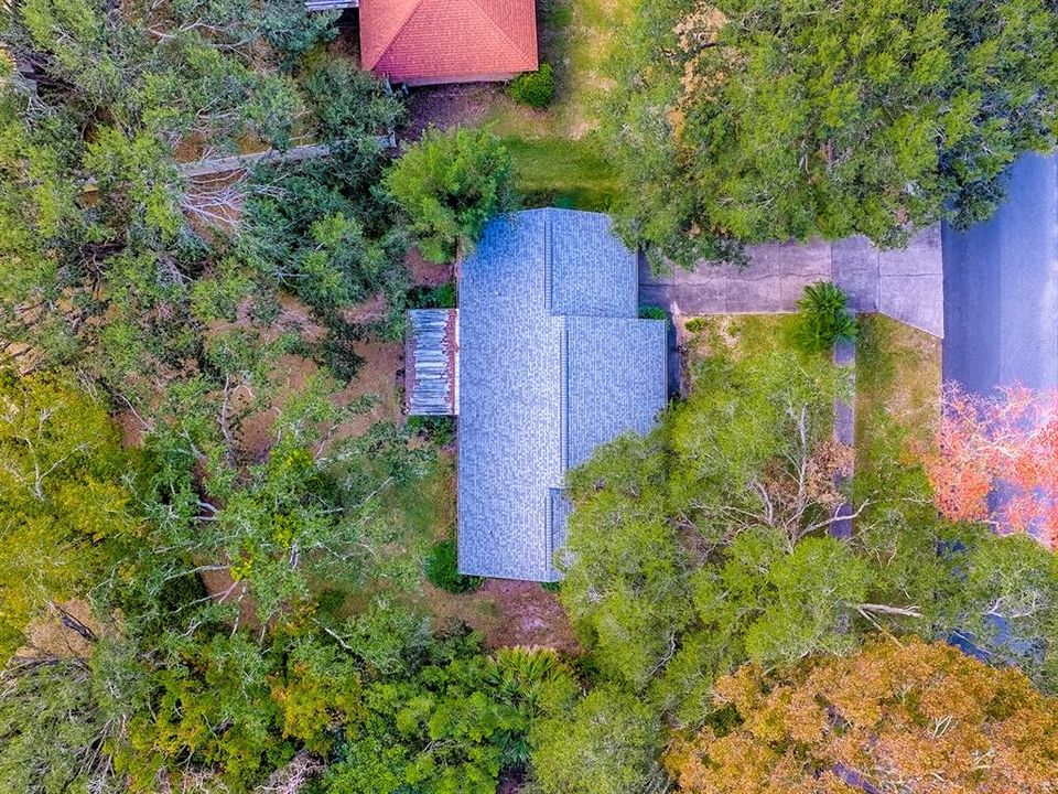 For Sale: $299,900 (2 beds, 2 baths, 1196 Square Feet)