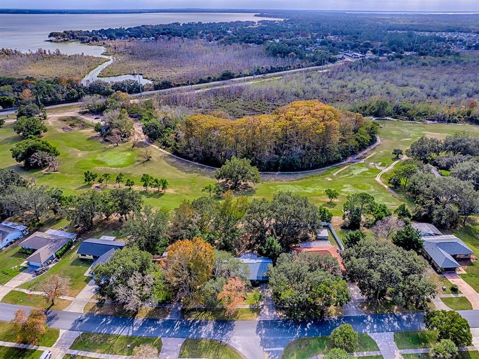 For Sale: $299,900 (2 beds, 2 baths, 1196 Square Feet)