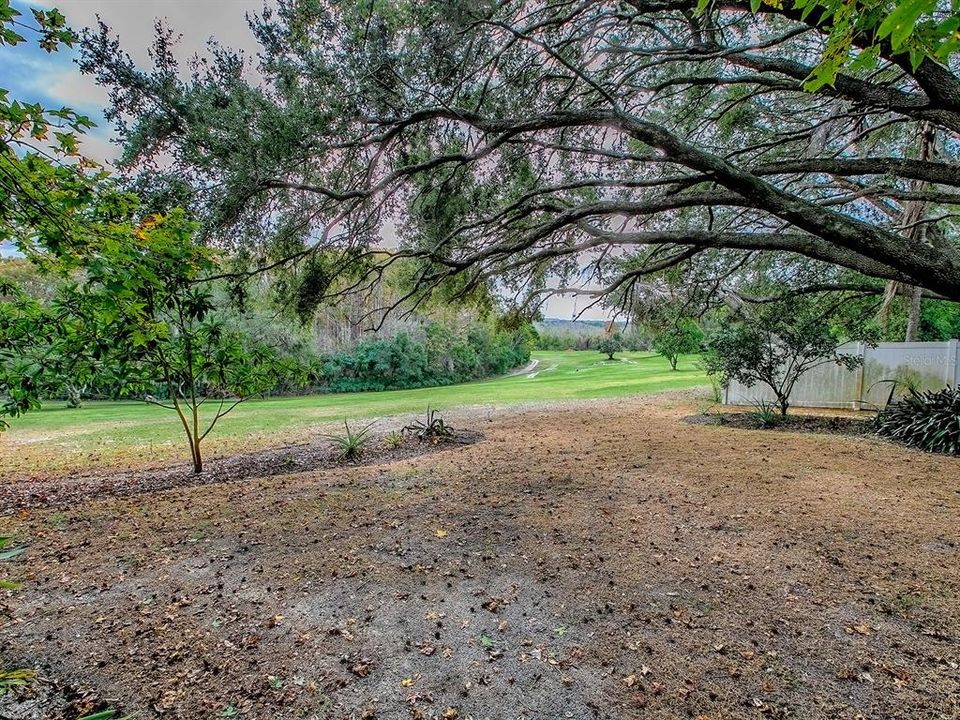 For Sale: $299,900 (2 beds, 2 baths, 1196 Square Feet)