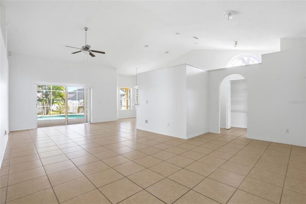 For Sale: $339,900 (3 beds, 2 baths, 1583 Square Feet)