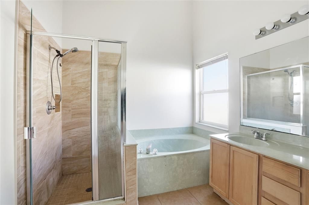 For Sale: $339,900 (3 beds, 2 baths, 1583 Square Feet)