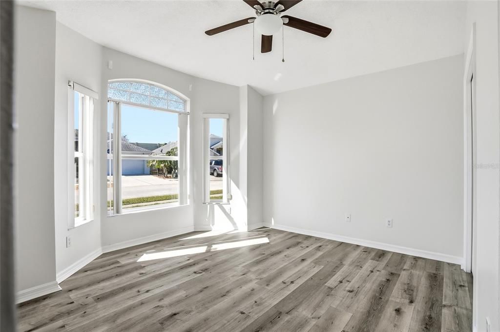 For Sale: $339,900 (3 beds, 2 baths, 1583 Square Feet)