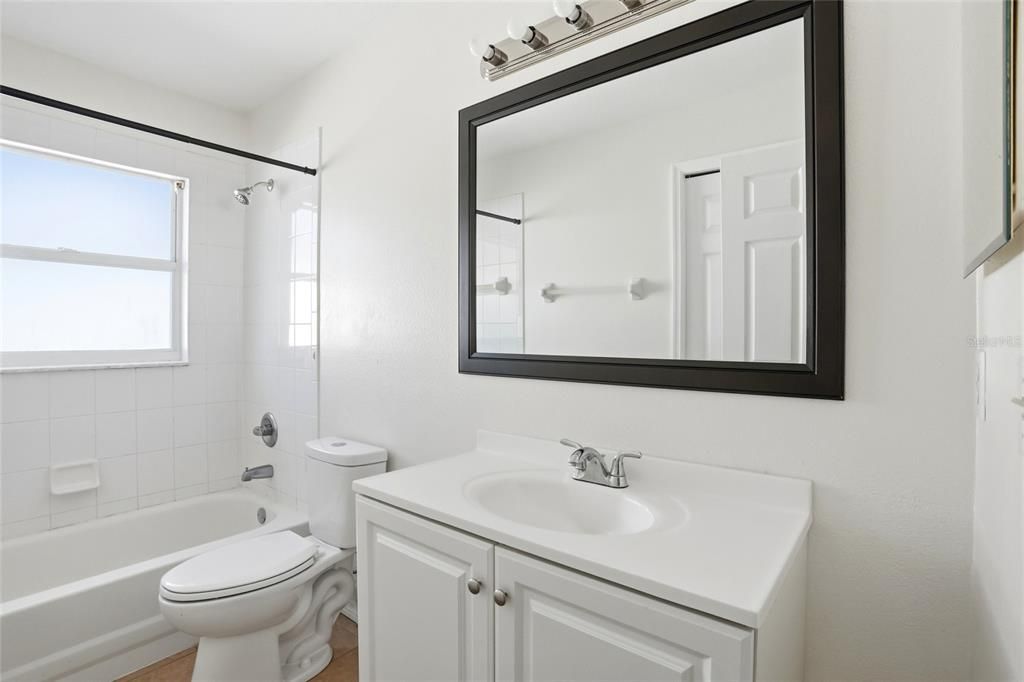 For Sale: $339,900 (3 beds, 2 baths, 1583 Square Feet)