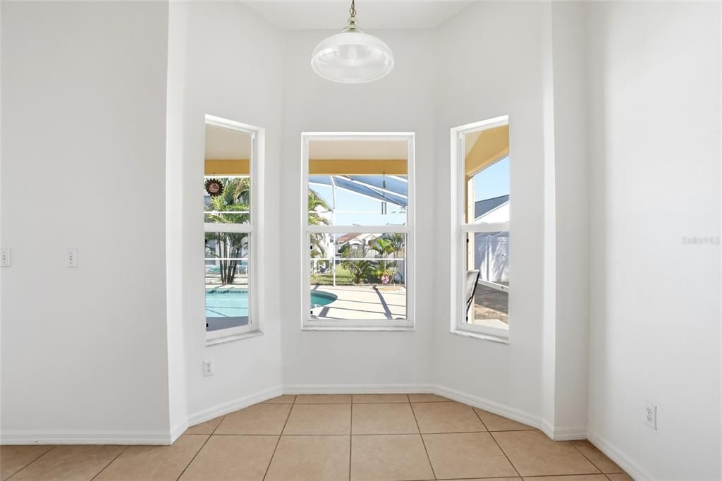 For Sale: $339,900 (3 beds, 2 baths, 1583 Square Feet)