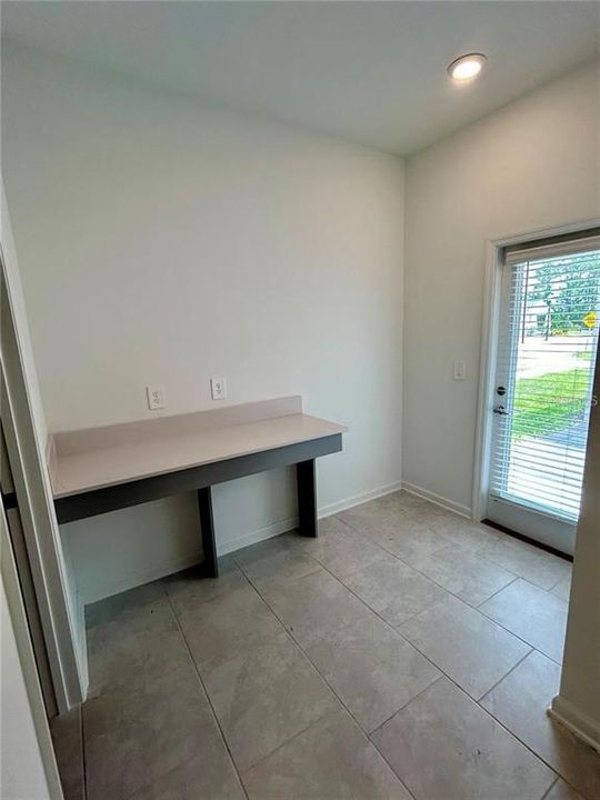 For Rent: $2,400 (4 beds, 3 baths, 2023 Square Feet)