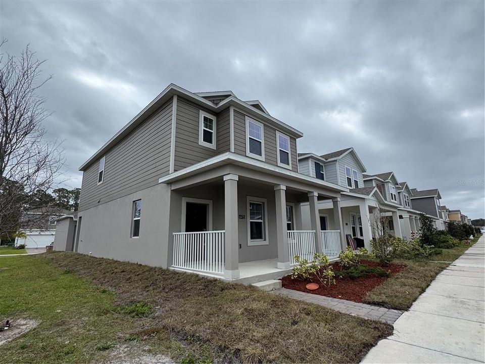 For Rent: $2,400 (4 beds, 3 baths, 2023 Square Feet)