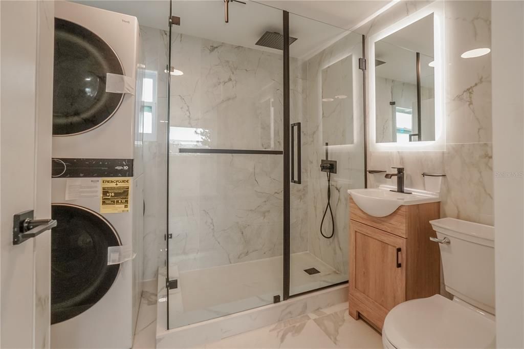 В аренду: $2,900 (3 спален, 2 ванн, 816 Квадратных фут)