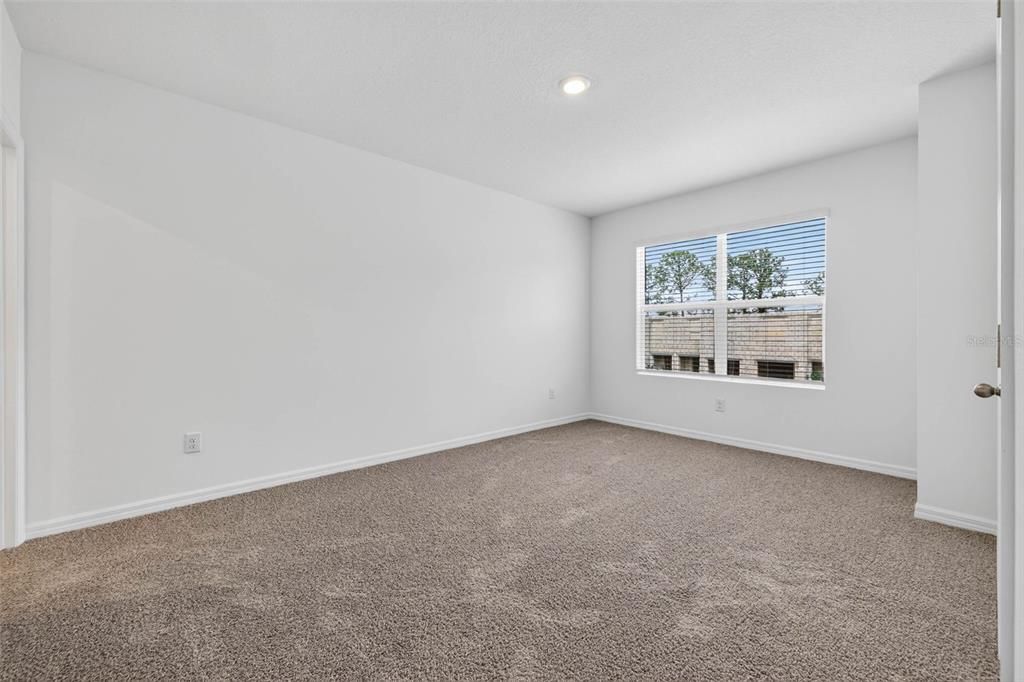 For Rent: $2,200 (3 beds, 2 baths, 1463 Square Feet)