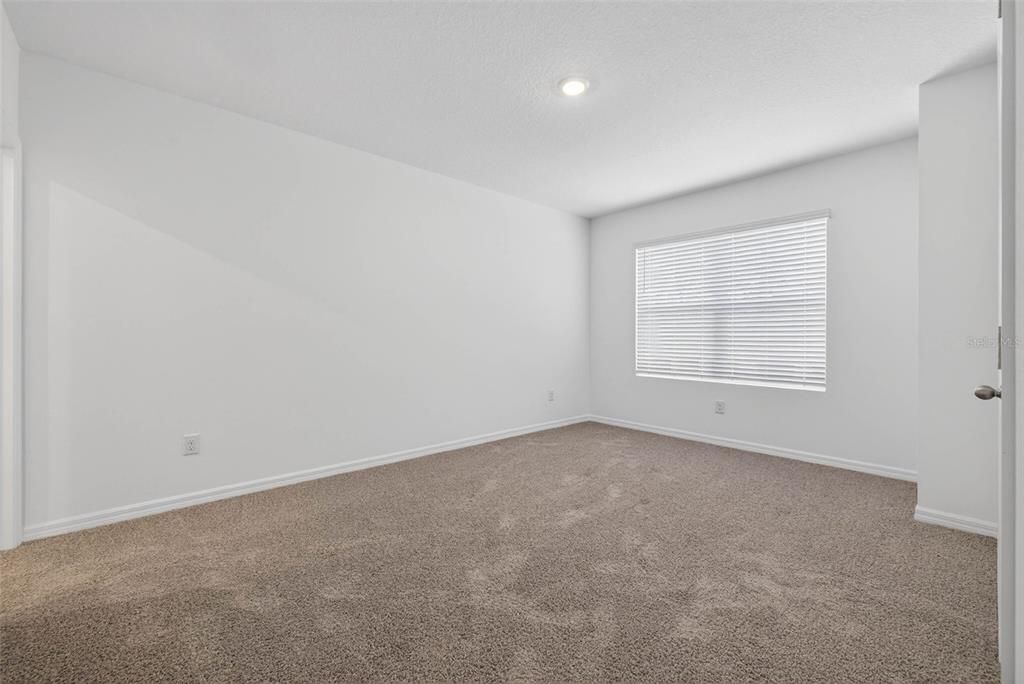 For Rent: $2,200 (3 beds, 2 baths, 1463 Square Feet)