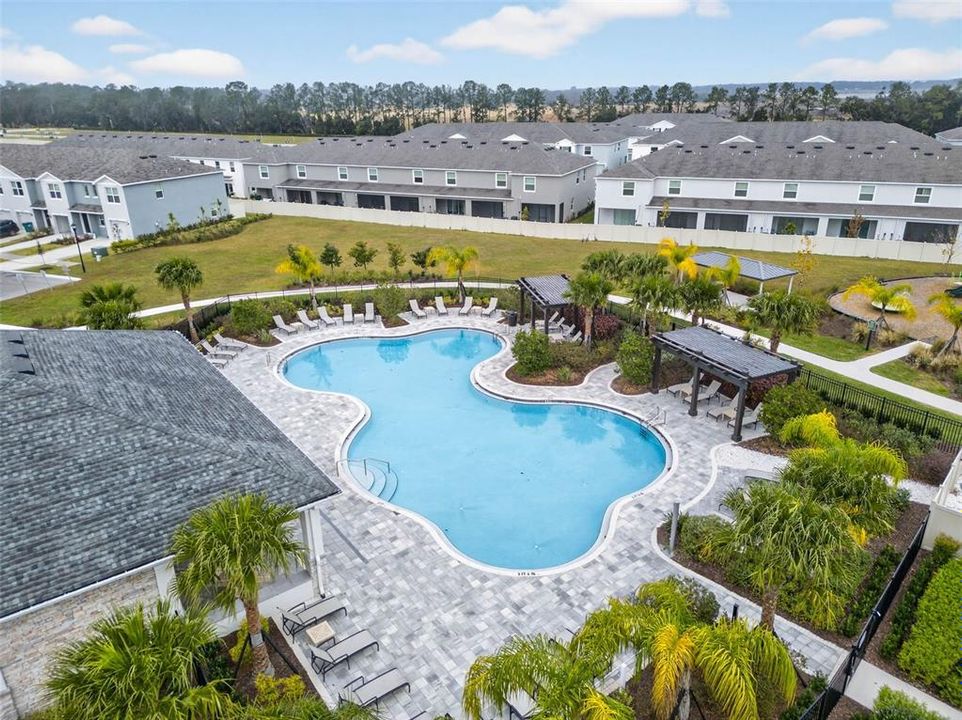 For Rent: $2,200 (3 beds, 2 baths, 1463 Square Feet)