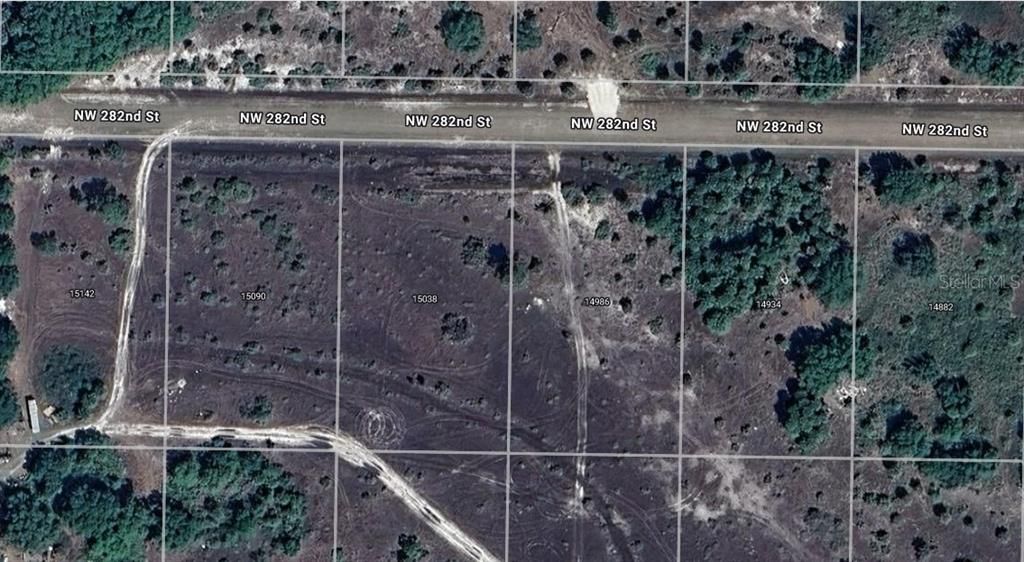 En Venta: $24,000 (1.25 acres)
