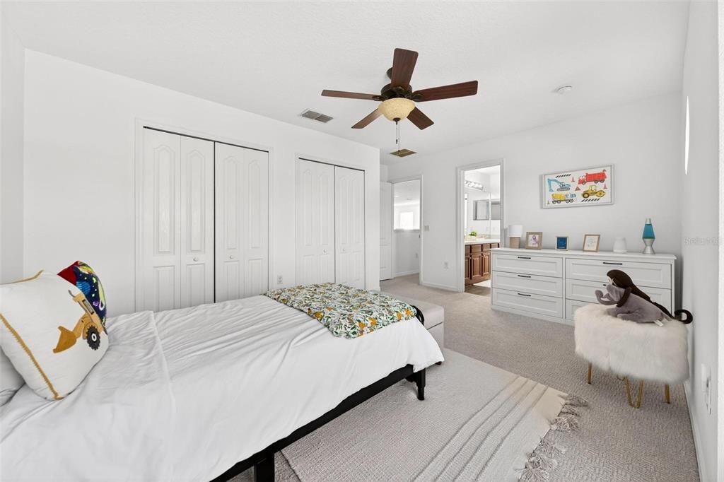 待售: $614,900 (4 贝兹, 3 浴室, 3515 平方英尺)