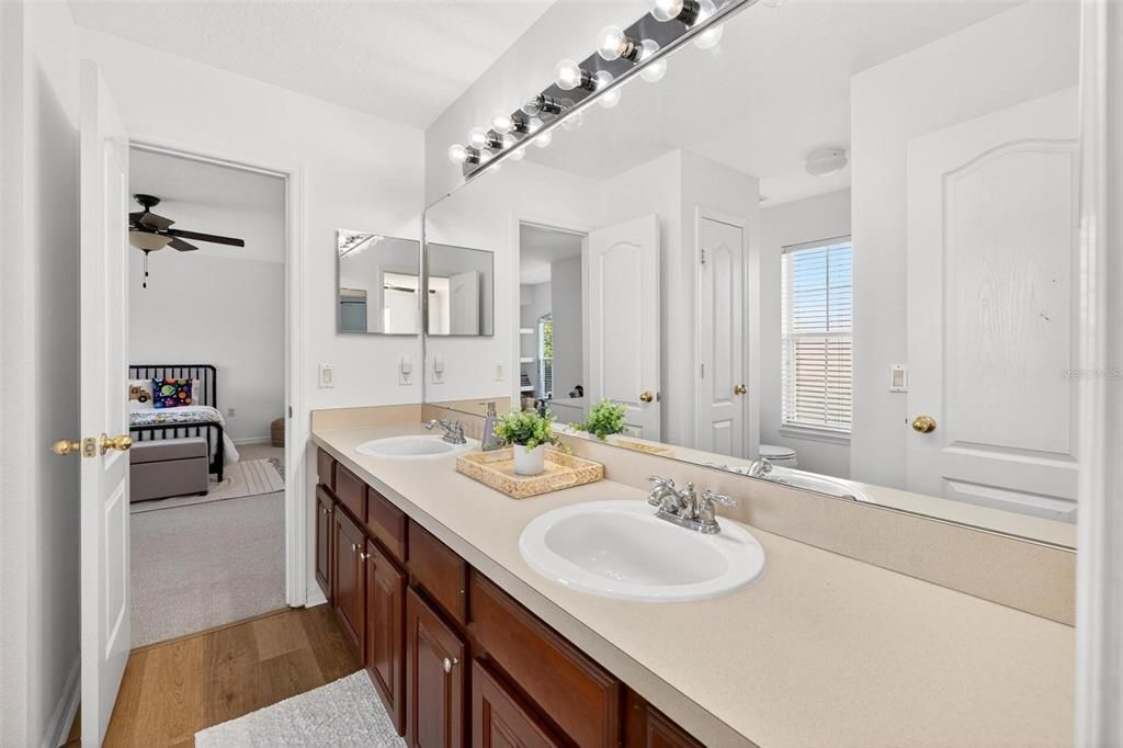 待售: $614,900 (4 贝兹, 3 浴室, 3515 平方英尺)