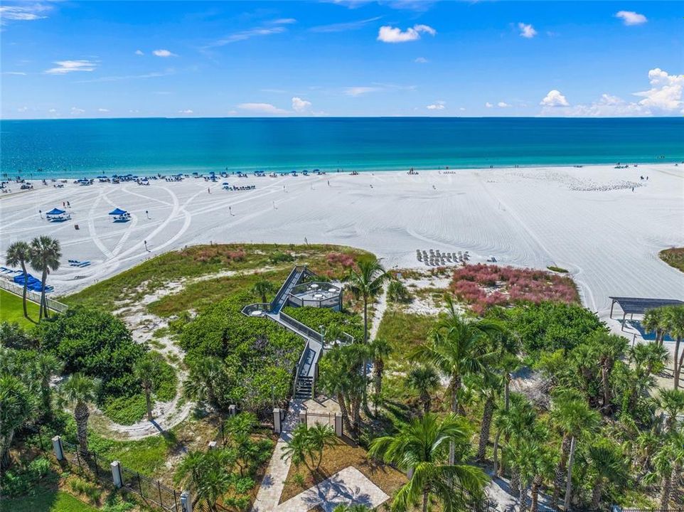 待售: $1,950,000 (3 贝兹, 2 浴室, 1713 平方英尺)