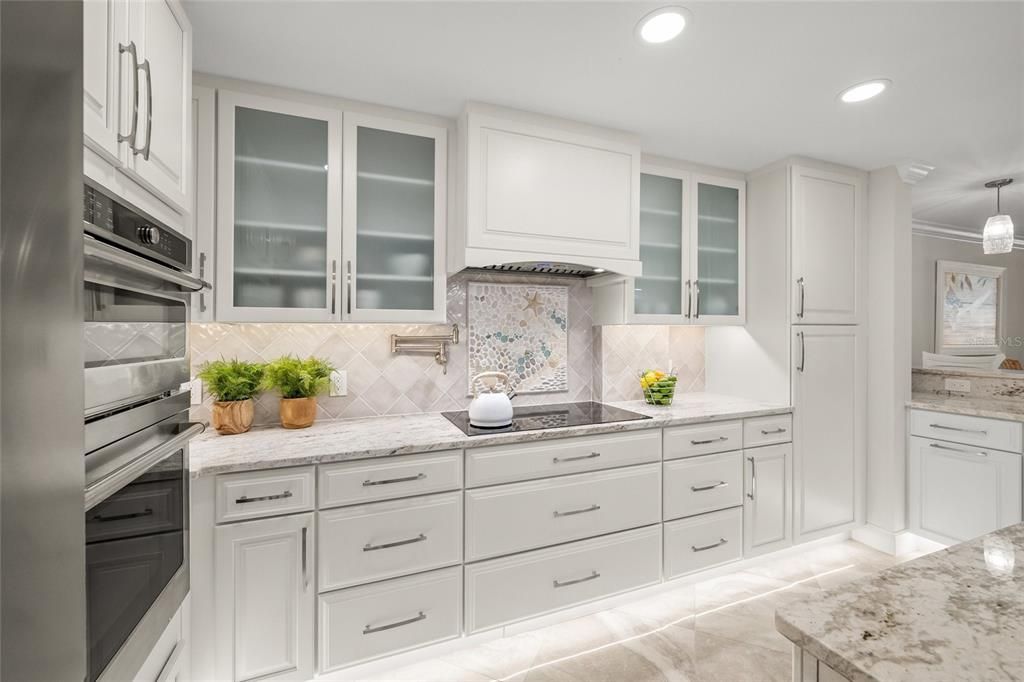 待售: $1,950,000 (3 贝兹, 2 浴室, 1713 平方英尺)