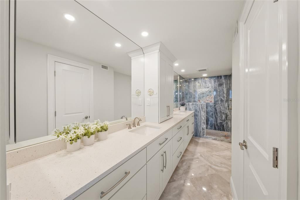 待售: $1,950,000 (3 贝兹, 2 浴室, 1713 平方英尺)