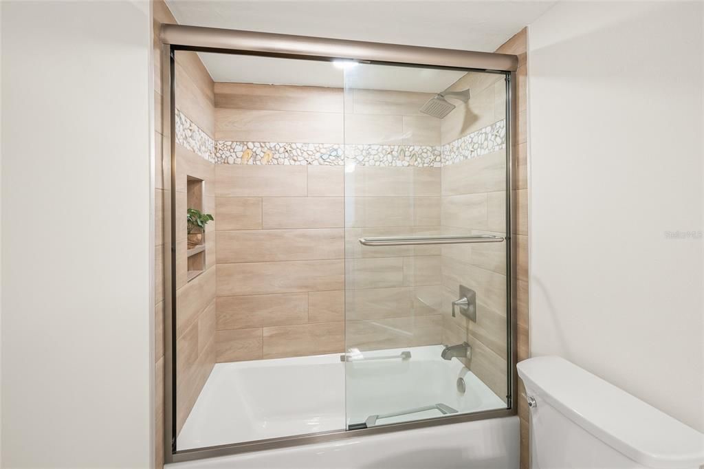 待售: $1,950,000 (3 贝兹, 2 浴室, 1713 平方英尺)