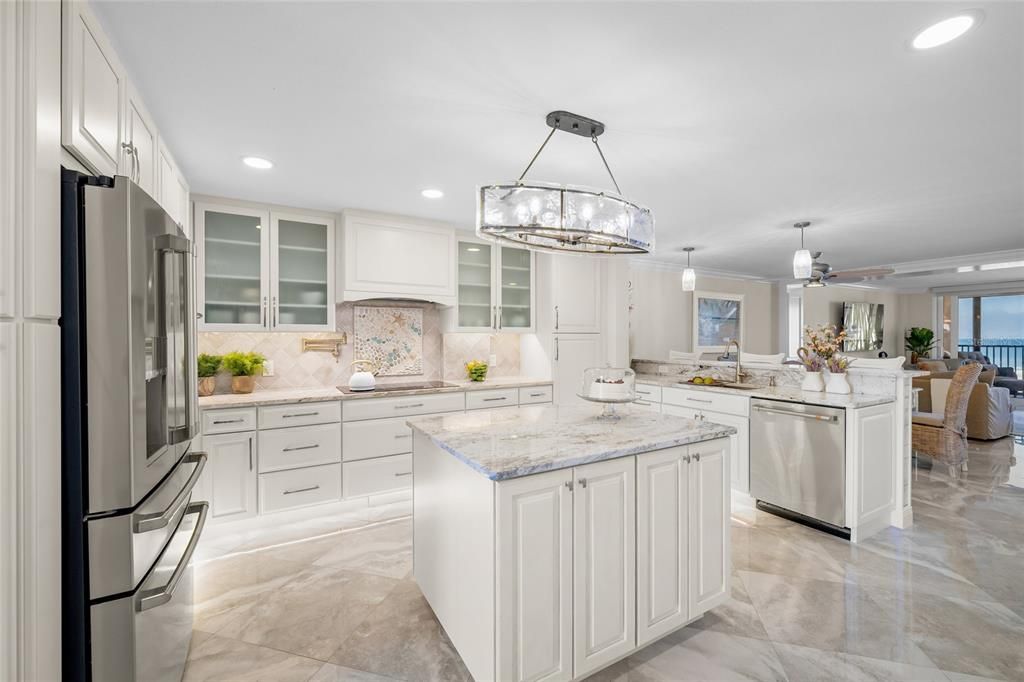 待售: $1,950,000 (3 贝兹, 2 浴室, 1713 平方英尺)