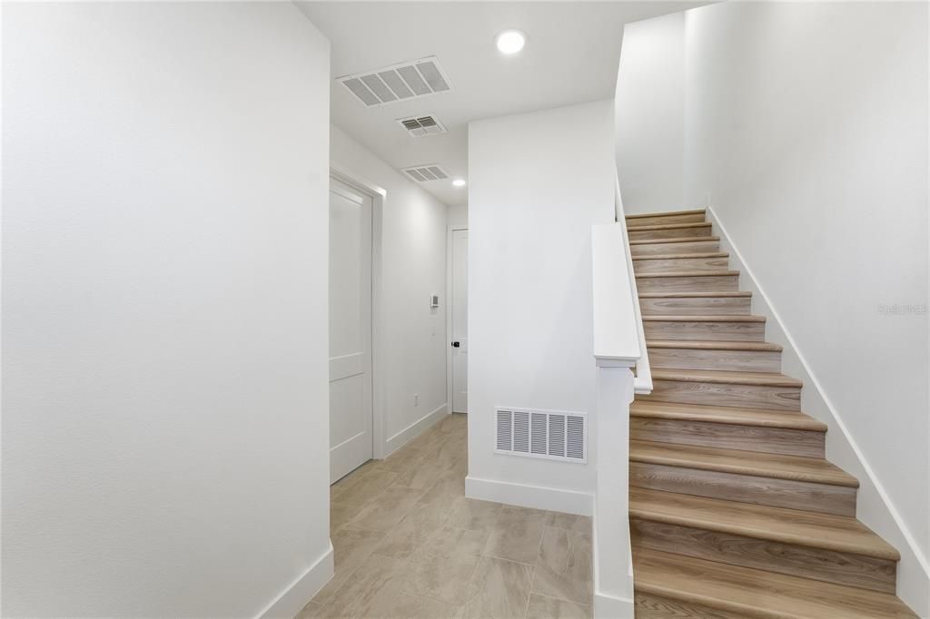 For Rent: $3,490 (4 beds, 3 baths, 1881 Square Feet)