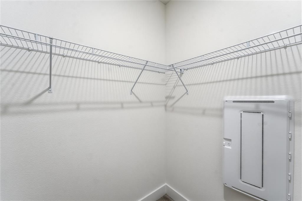 For Rent: $3,490 (4 beds, 3 baths, 1881 Square Feet)