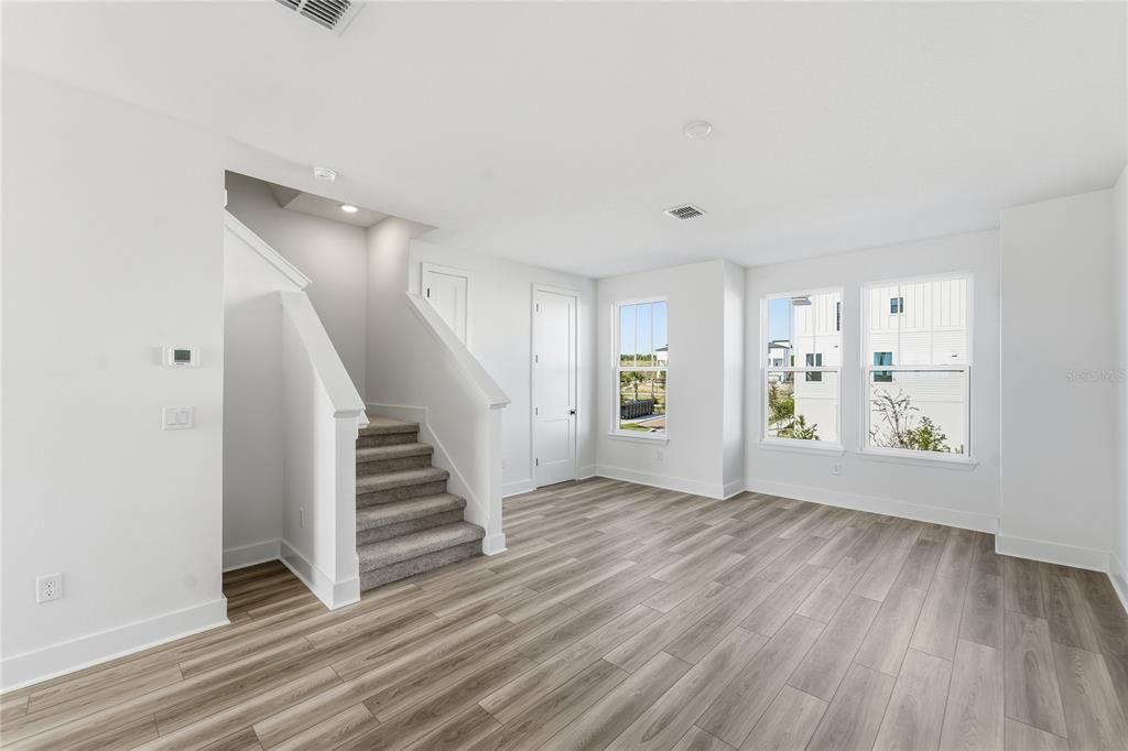 For Rent: $3,490 (4 beds, 3 baths, 1881 Square Feet)