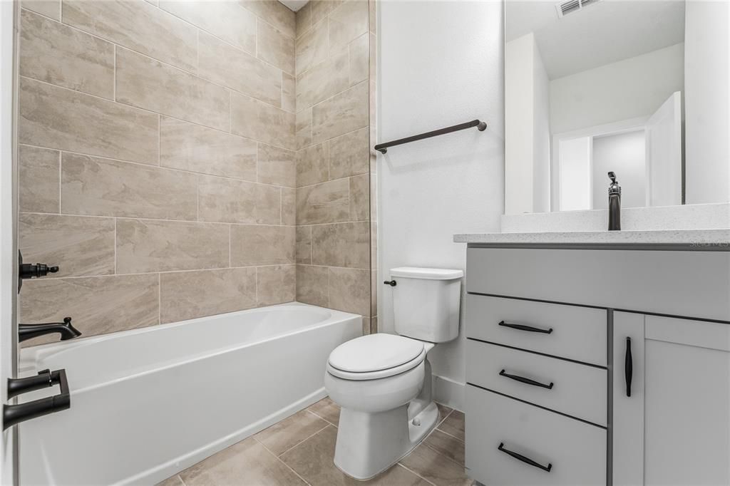 For Rent: $3,490 (4 beds, 3 baths, 1881 Square Feet)