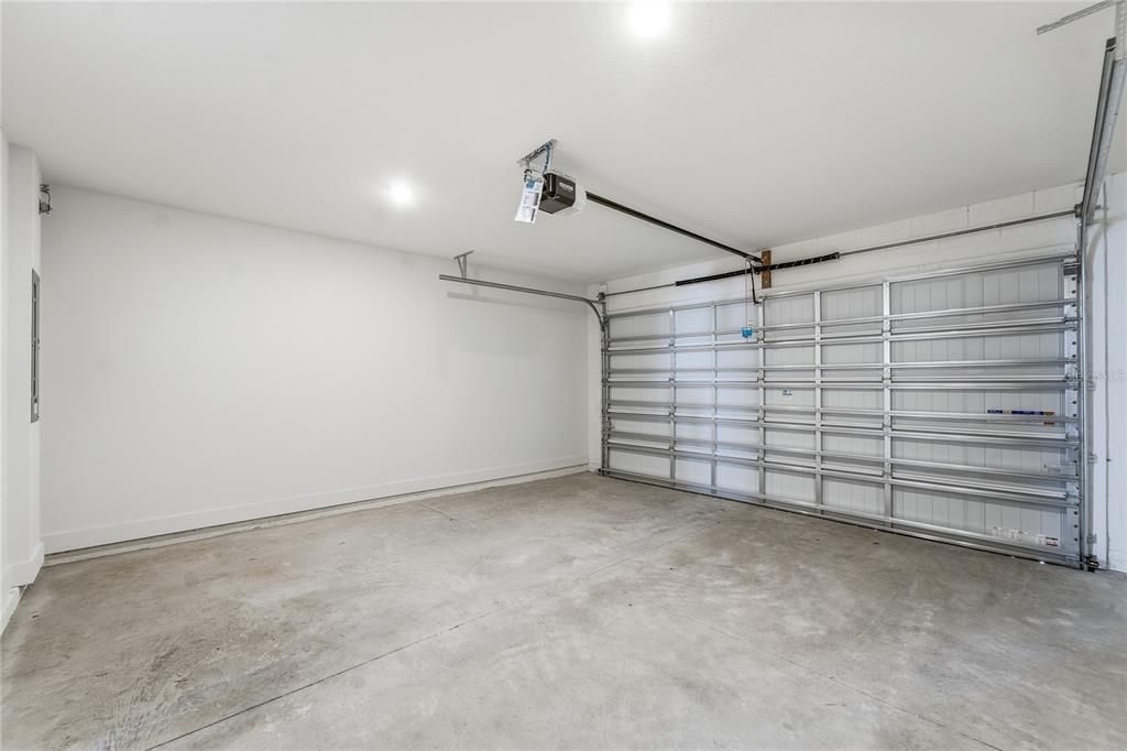 For Rent: $3,490 (4 beds, 3 baths, 1881 Square Feet)