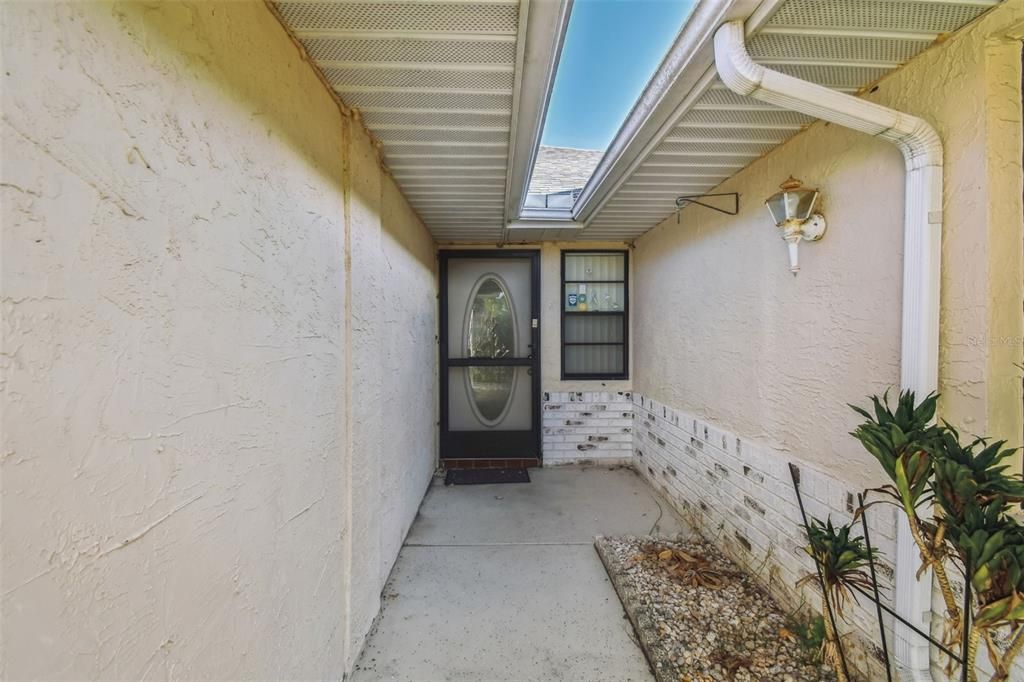 待售: $200,000 (2 贝兹, 2 浴室, 1733 平方英尺)