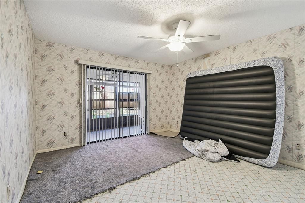 待售: $200,000 (2 贝兹, 2 浴室, 1733 平方英尺)