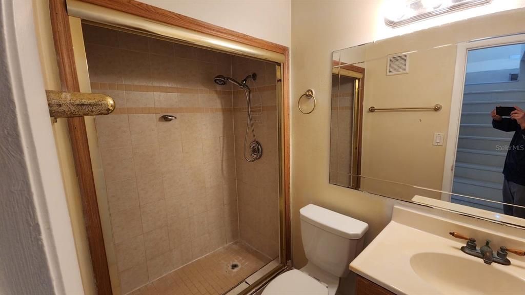 出租: $2,200 (4 贝兹, 3 浴室, 2613 平方英尺)