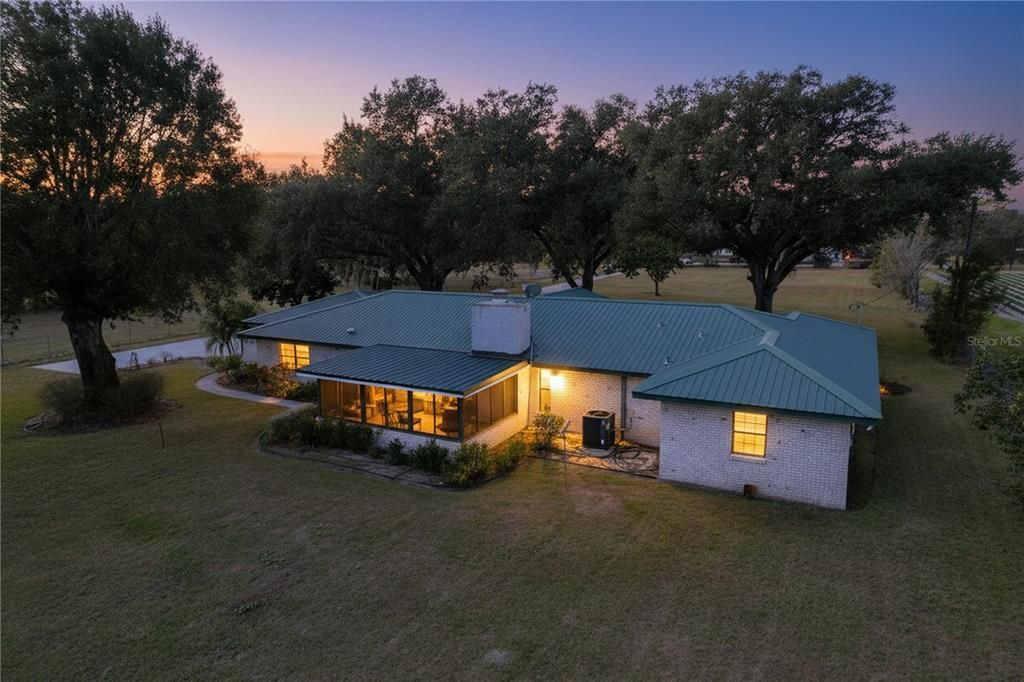 For Sale: $1,290,000 (4 beds, 3 baths, 2374 Square Feet)