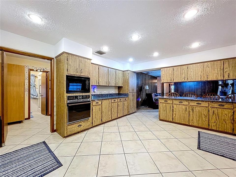 待售: $1,290,000 (4 贝兹, 3 浴室, 2374 平方英尺)