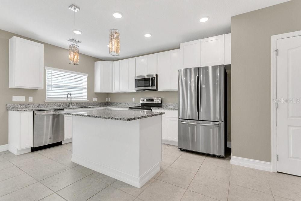 For Sale: $350,000 (5 beds, 2 baths, 2242 Square Feet)