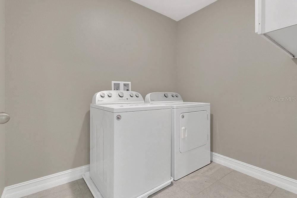 For Sale: $350,000 (5 beds, 2 baths, 2242 Square Feet)