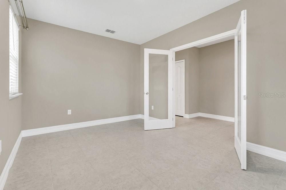 For Sale: $350,000 (5 beds, 2 baths, 2242 Square Feet)