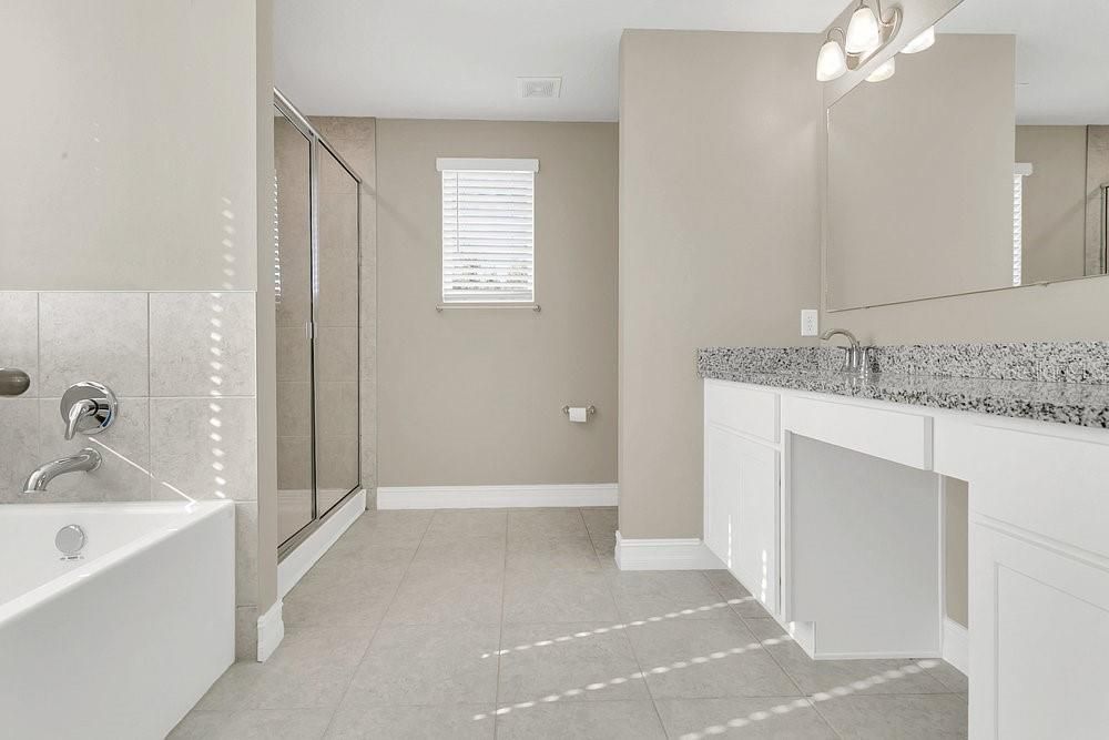 For Sale: $350,000 (5 beds, 2 baths, 2242 Square Feet)