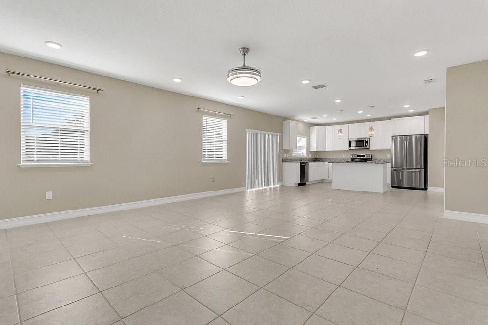 For Sale: $350,000 (5 beds, 2 baths, 2242 Square Feet)