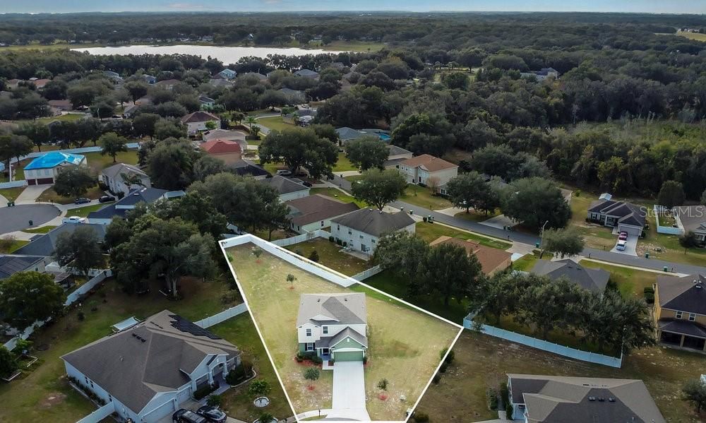 For Sale: $350,000 (5 beds, 2 baths, 2242 Square Feet)