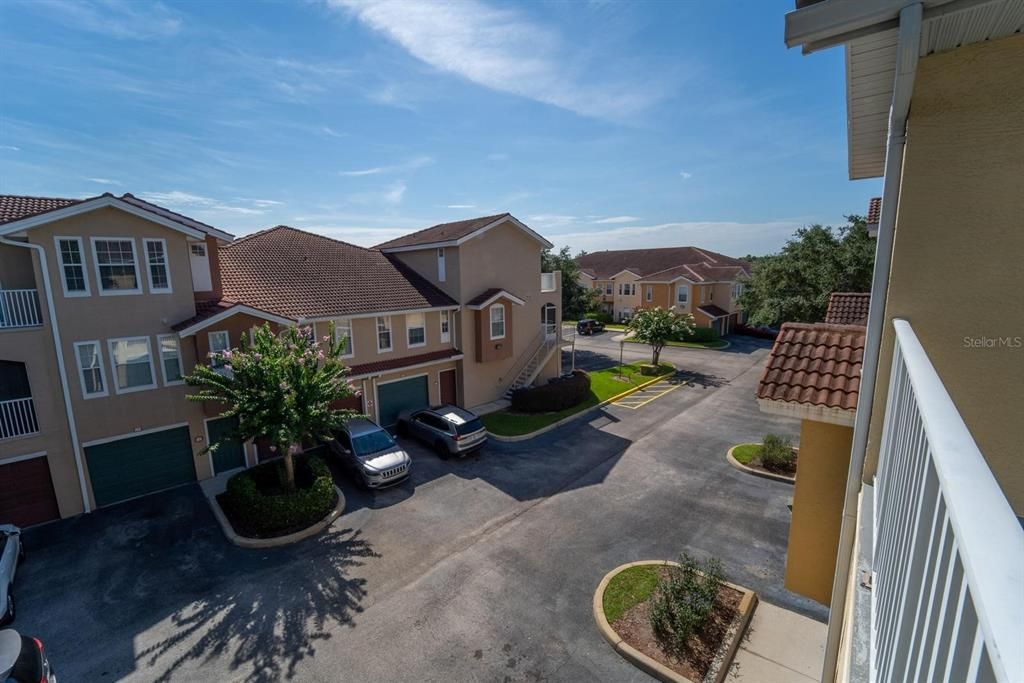 For Sale: $289,000 (3 beds, 3 baths, 1512 Square Feet)