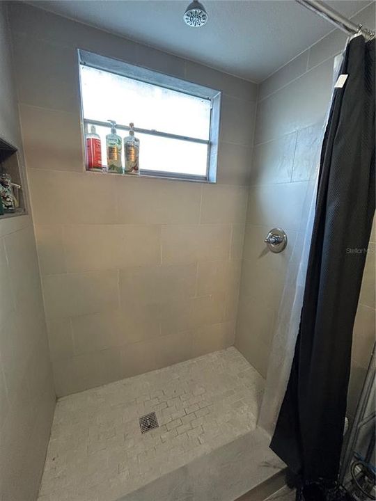 En Venta: $440,000 (7 camas, 3 baños, 2403 Pies cuadrados)