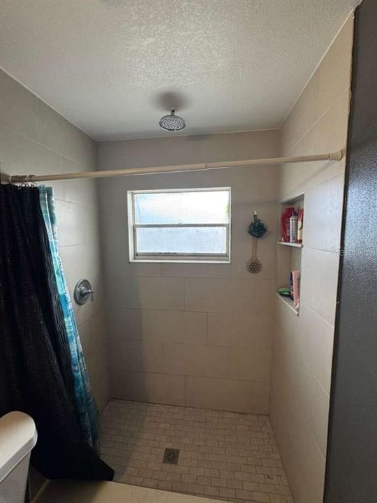 En Venta: $440,000 (7 camas, 3 baños, 2403 Pies cuadrados)