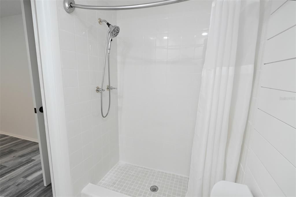 En Venta: $550,000 (4 camas, 2 baños, 1766 Pies cuadrados)