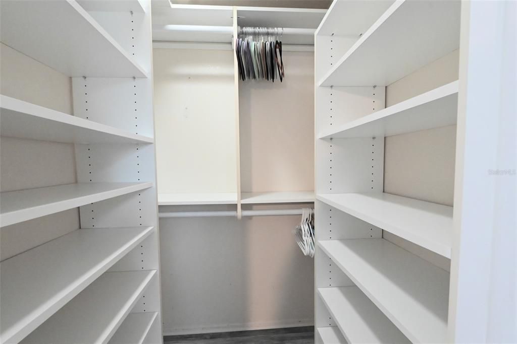 En Venta: $550,000 (4 camas, 2 baños, 1766 Pies cuadrados)