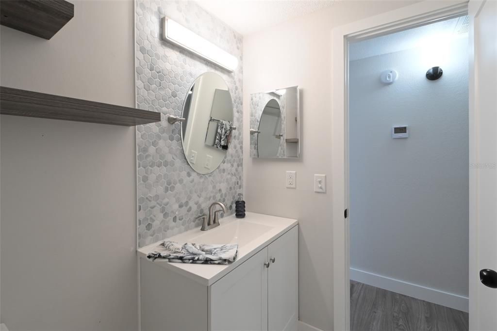 En Venta: $550,000 (4 camas, 2 baños, 1766 Pies cuadrados)