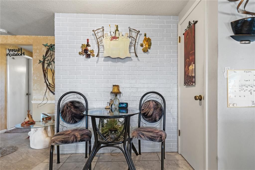 На продажу: $279,000 (2 спален, 2 ванн, 1519 Квадратных фут)