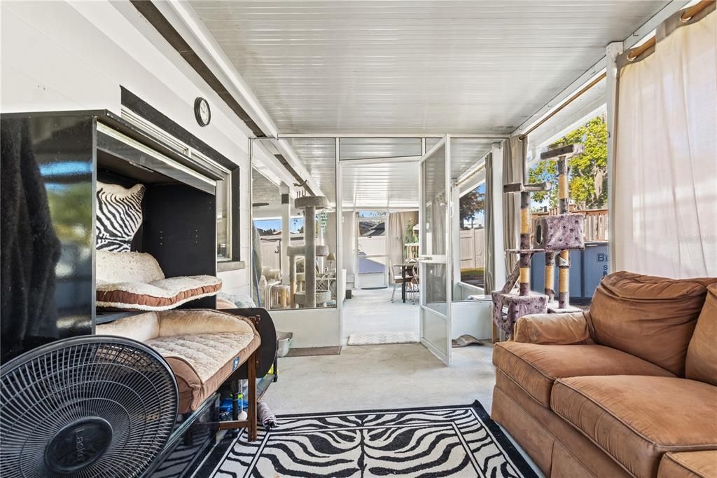 На продажу: $279,000 (2 спален, 2 ванн, 1519 Квадратных фут)