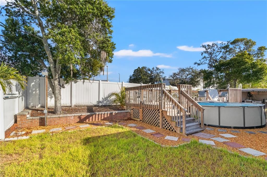 На продажу: $279,000 (2 спален, 2 ванн, 1519 Квадратных фут)