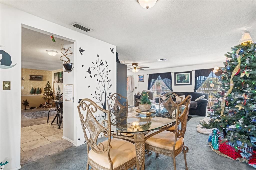 На продажу: $279,000 (2 спален, 2 ванн, 1519 Квадратных фут)