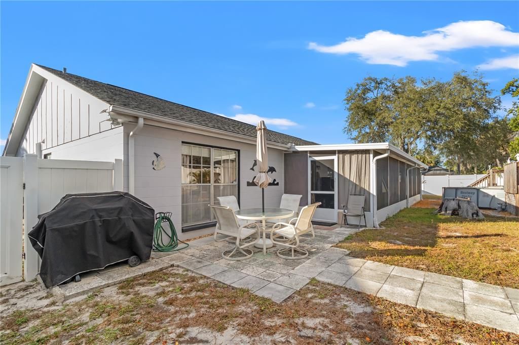 На продажу: $279,000 (2 спален, 2 ванн, 1519 Квадратных фут)