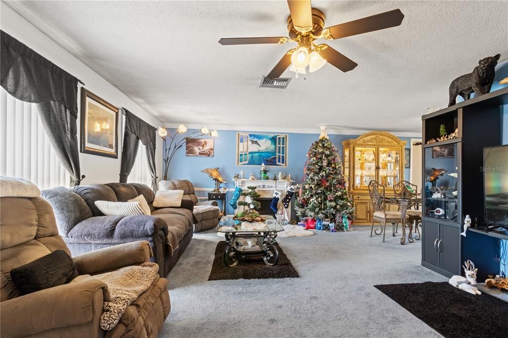 На продажу: $279,000 (2 спален, 2 ванн, 1519 Квадратных фут)